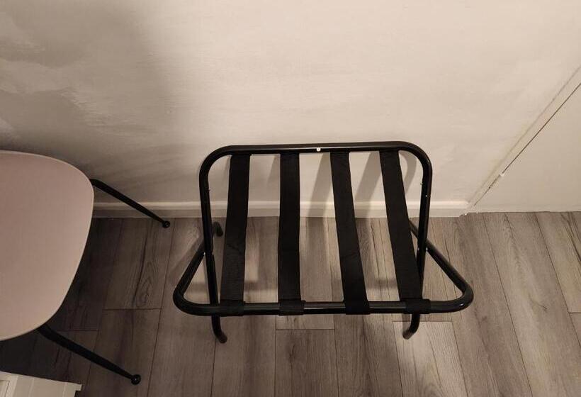 エコノミーシングルルーム, Gatwick Star Night Stay   Gatwick