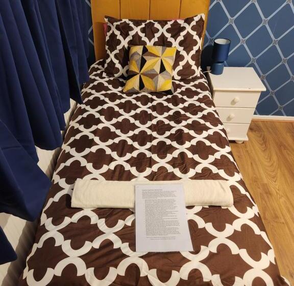 シングルデラックスルーム, Gatwick Star Night Stay   Gatwick