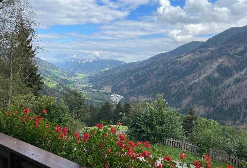 חדר סטנדרט לשלושה, Da Kathi