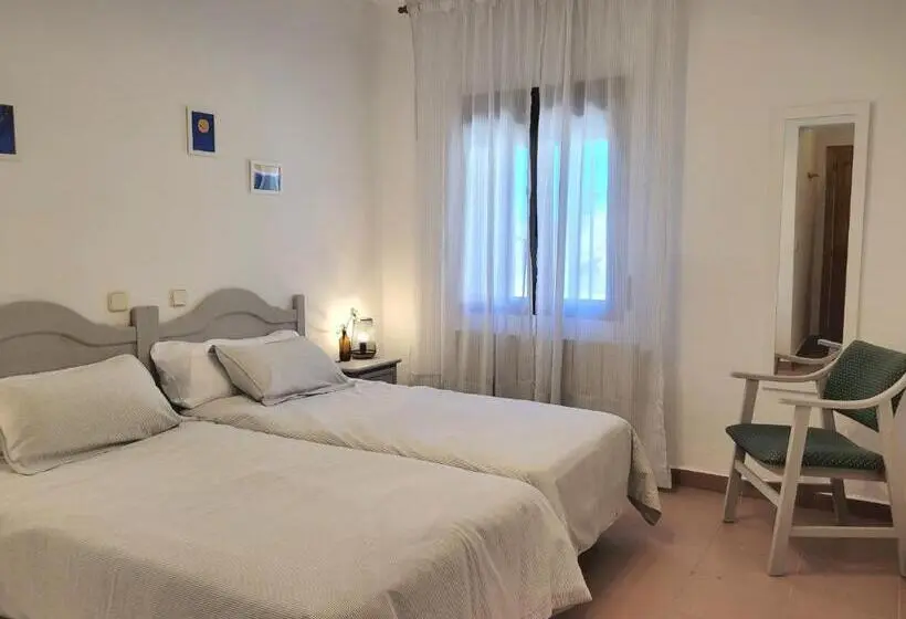 スタンダードルーム, Hostel Villanueva