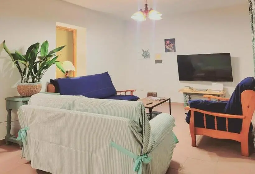 1ベッドルームハウス, Hostel Villanueva