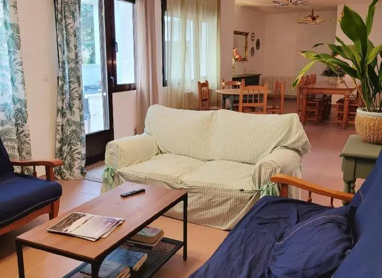 1ベッドルームハウス, Hostel Villanueva