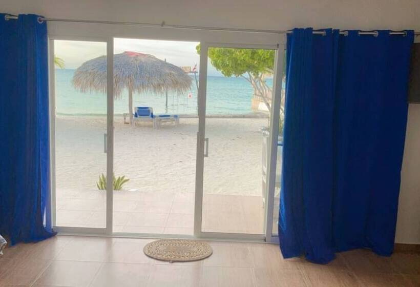 غرفة قياسية, La Isla Bonita