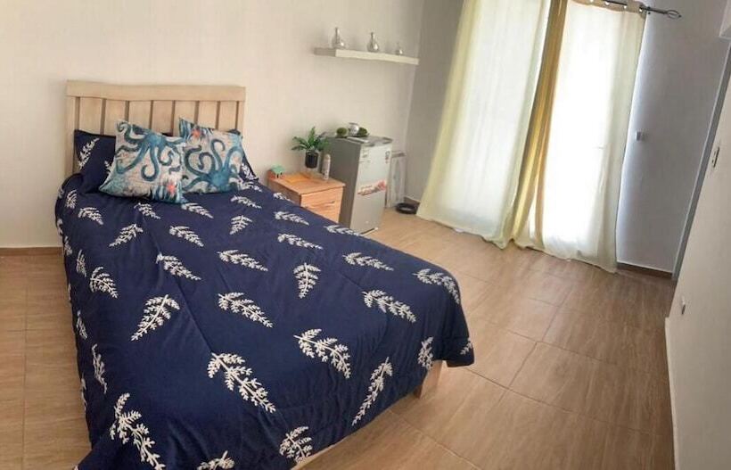 غرفة قياسية, La Isla Bonita