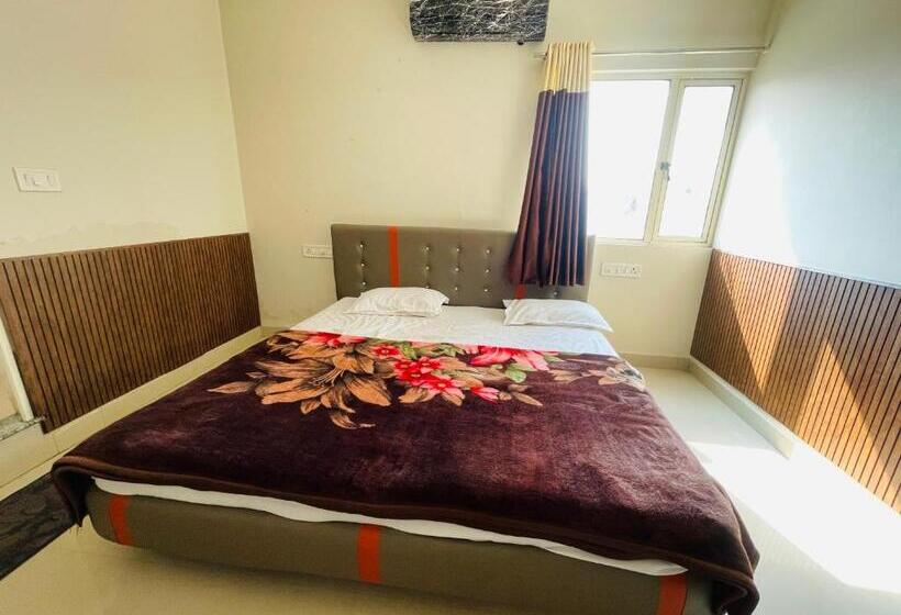 豪华房间, Shreelok