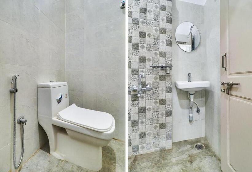 트리플 클래식 룸, Oyo Flagship Hotel Bsr Grand