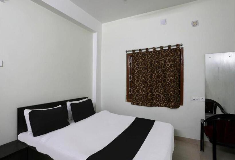 トリプルクラシックルーム, O Anand Residency