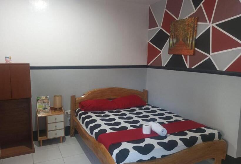 اتاق استاندارد چهارنفره با بالکن, Moalboal Indino S Guesthouse Sardines Run And Sea Turtle 1 Minute Walking Distance