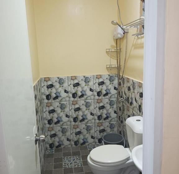 اتاق سوپریور خانوادگی, Moalboal Indino S Guesthouse Sardines Run And Sea Turtle 1 Minute Walking Distance