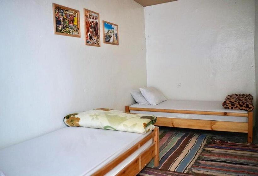 اتاق استاندارد, Surf House Desert Point