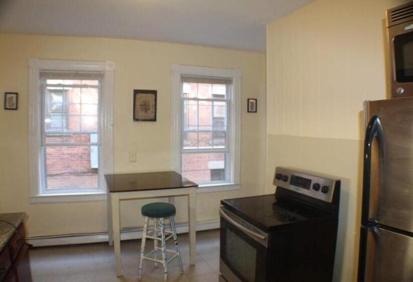 اتاق استاندارد, West End Haven