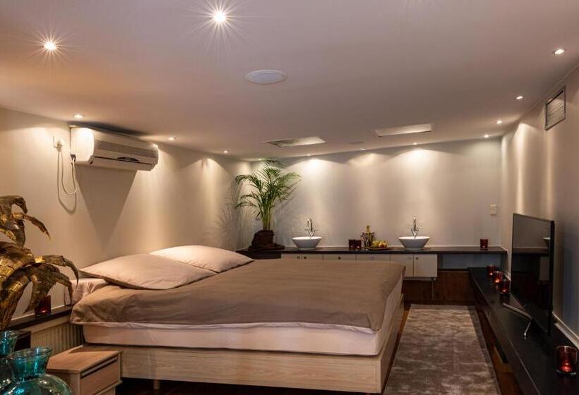 Стандартный Номер Кровать Кинг, Beautyd Familie  Of Gezinskamer Junior Suite Centrum Gullegem