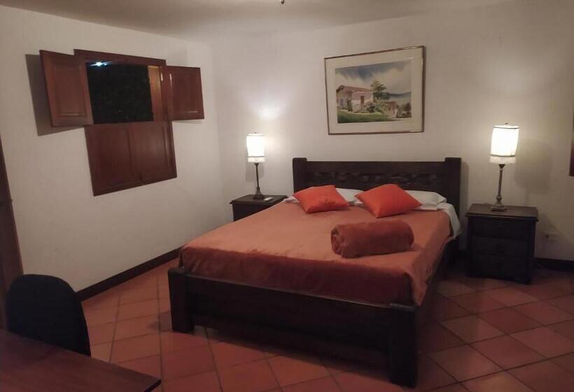 带阳台的豪华间, Casa Carambolo