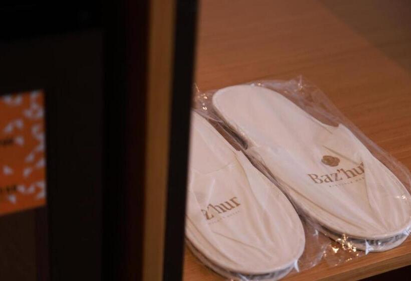 غرفة قياسية, Baz Hur Boutique