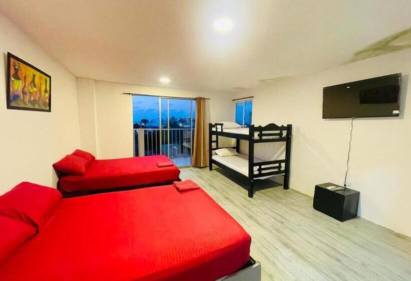 غرفة عائلية, Blue Sky