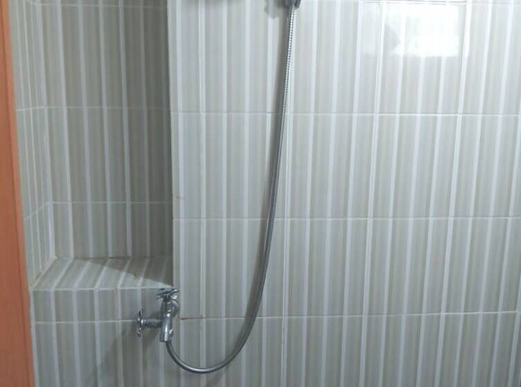 デラックスルーム, Oyo Life 92745 The Margo Monthly Stay