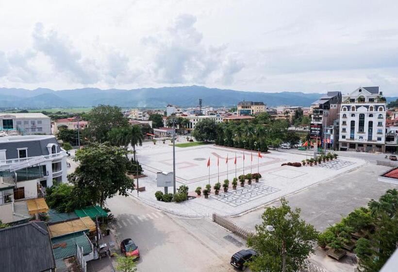اتاق استاندارد چهارنفره با بالکن, Thịnh Vượng