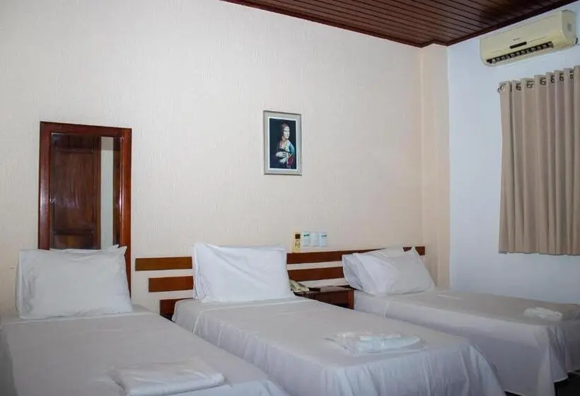 اتاق استاندارد سه نفره, Inácios Hotel Ltda