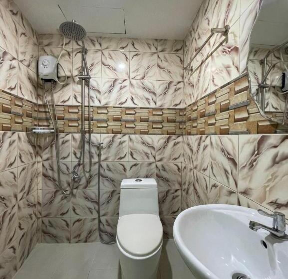 اتاق لوکس چهار تخته, Marion S Inn Bldg 2 Bantayan Powered By Cocotel