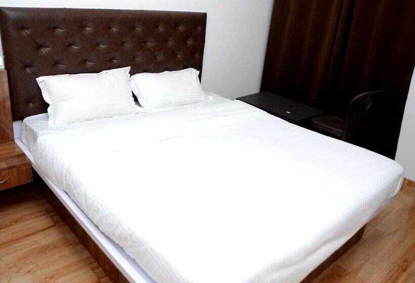 Семейный Номер, Relax Beach Resort