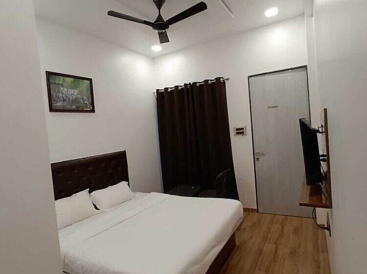 חדר משפחתי, Relax Beach Resort