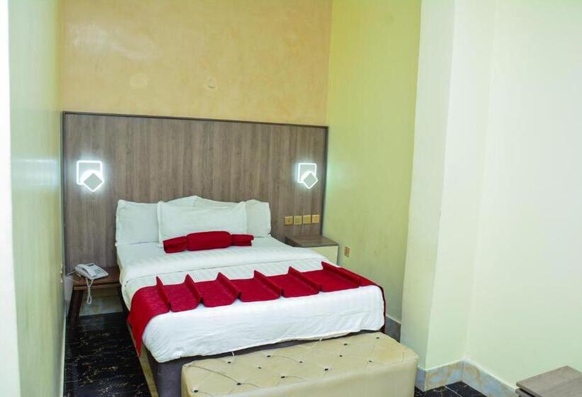 اتاق لوکس, Top Rank Hotel Galaxy Asaba