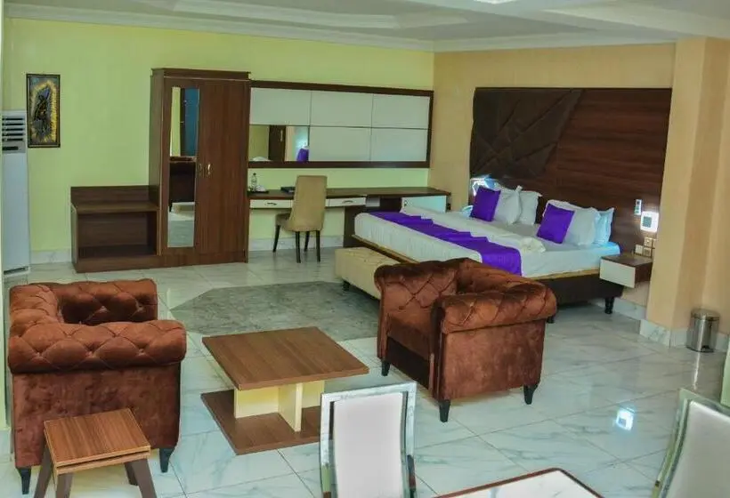سوئیت پرزیدنت, Top Rank Hotel Galaxy Asaba