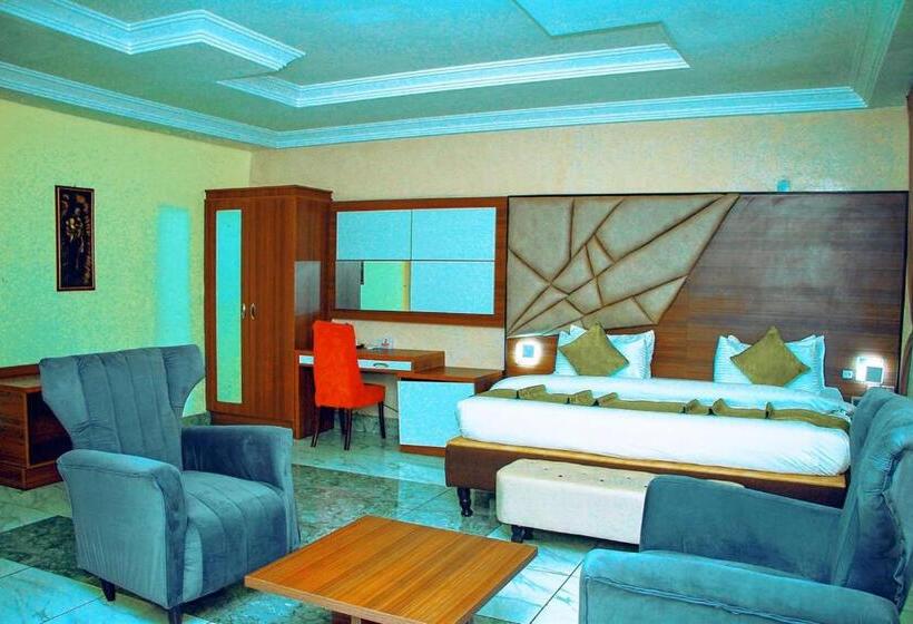 سوئیت پرزیدنت, Top Rank Hotel Galaxy Asaba