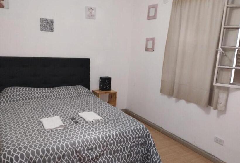 スタンダードルーム, Houselyon