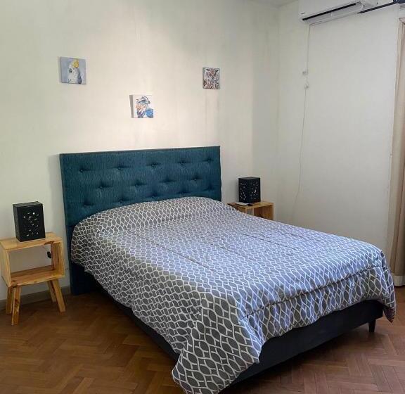 スタンダードトリプルルーム, Houselyon