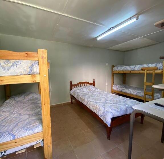 Кровать в Общей Комнате, Houselyon
