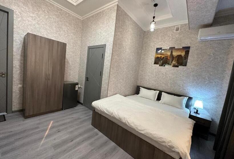 اتاق خانوادگی, Byond Hotel & Hostel