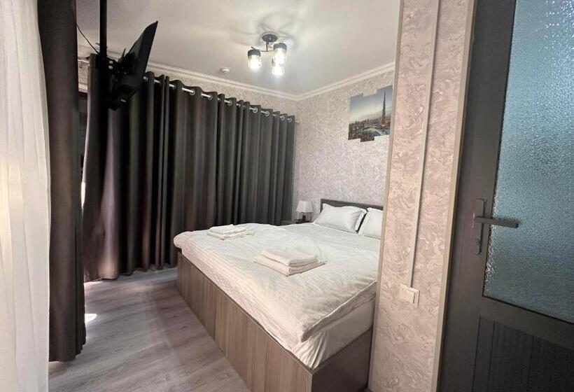 اتاق استاندارد با بالکن, Byond Hotel & Hostel