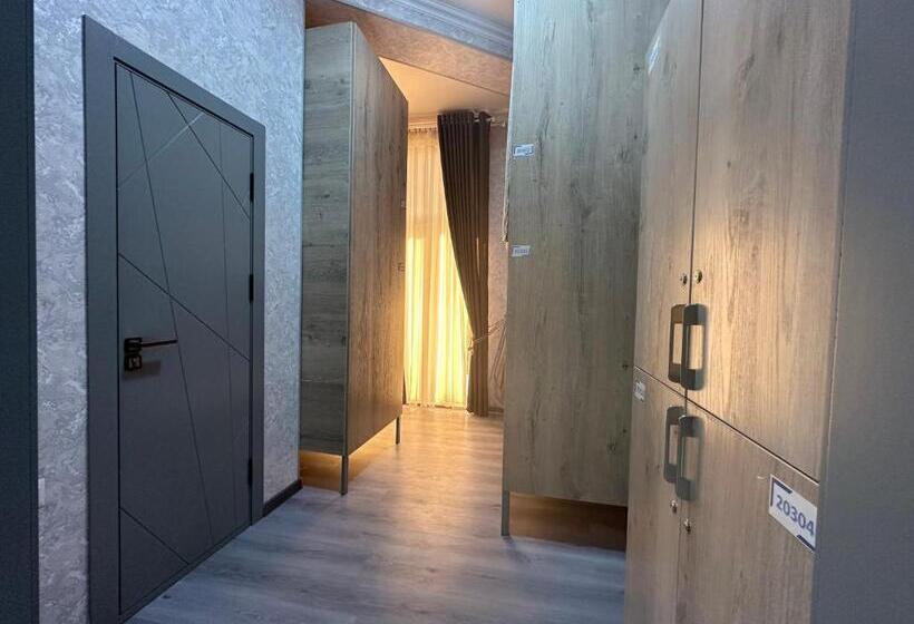 تختخواب در اتاق مشترک, Byond Hotel & Hostel