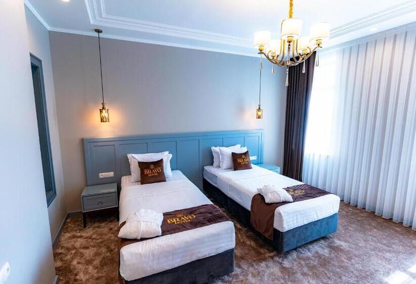 غرفة قياسية, Bravo