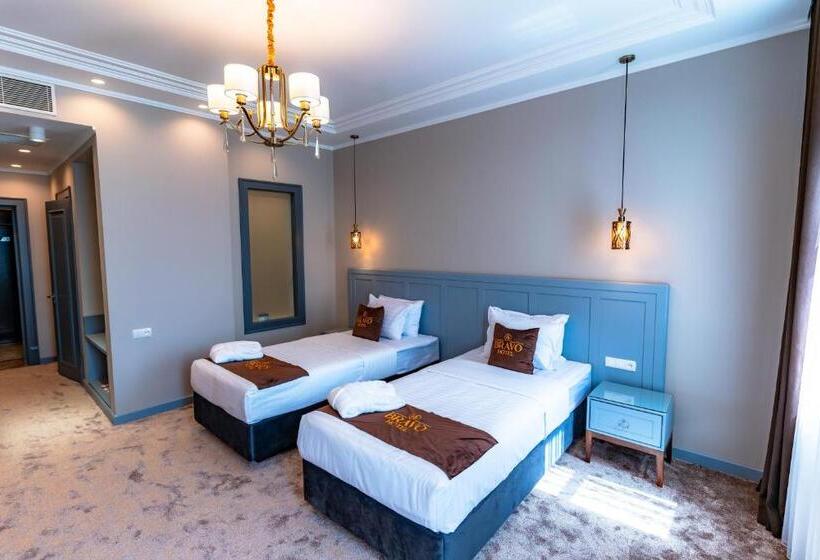 غرفة قياسية, Bravo