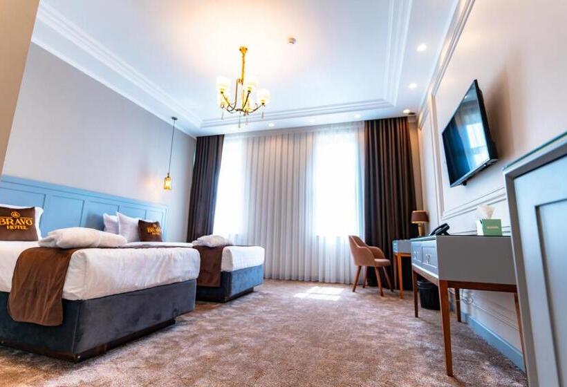 غرفة ديلوكس, Bravo