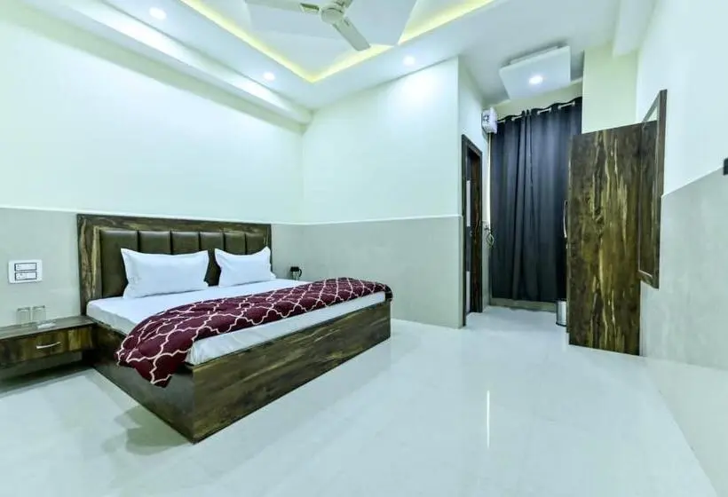 デラックスルーム, Royal Inn Jammu
