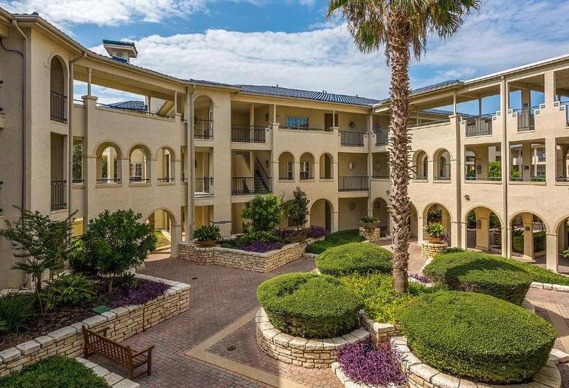 1 Bedroom Apartment Lake View, Lake Travis Stunning Waterfront, Sunset & Pool Views, Pet Friendly, Boat Ramp, Lago Vista, Texas