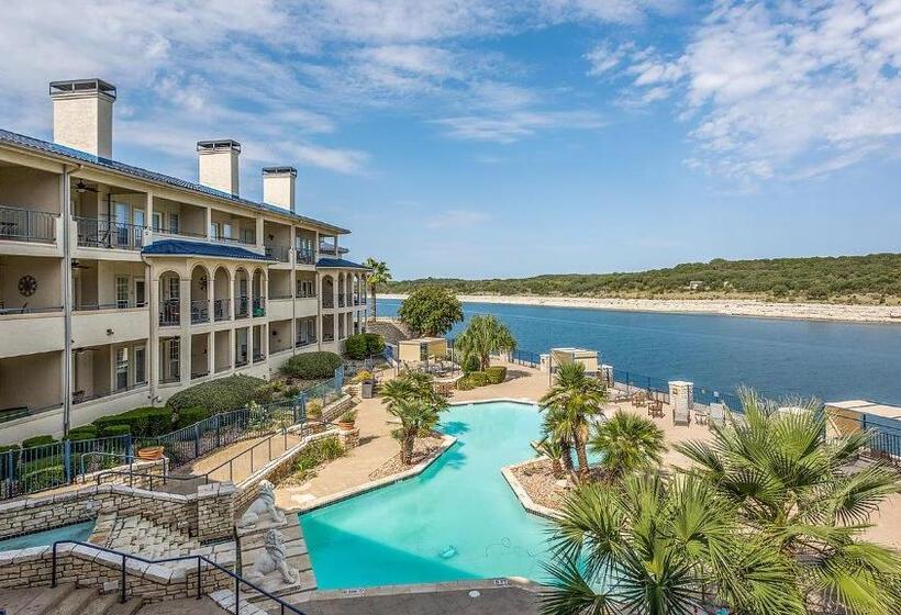 1 Bedroom Apartment Lake View, Lake Travis Stunning Waterfront, Sunset & Pool Views, Pet Friendly, Boat Ramp, Lago Vista, Texas
