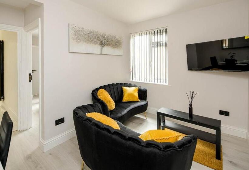 带3个卧室的公寓, Commonside Luxury