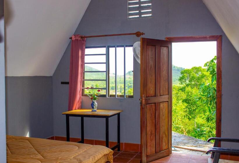 Бунгало Стандарт Вид на Сад, Sabay Farm