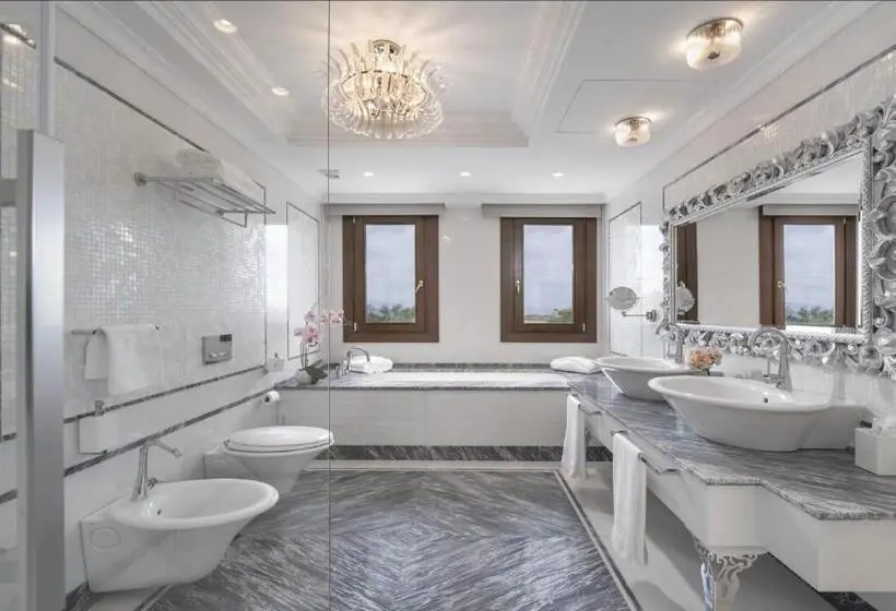 اتاق استاندارد, Royal Suite At The San Roque Club
