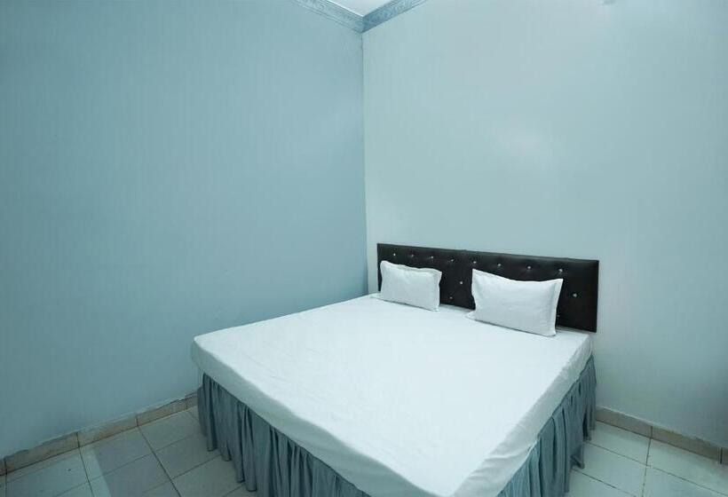 חדר קלאסי לשלושה, O Shining Star