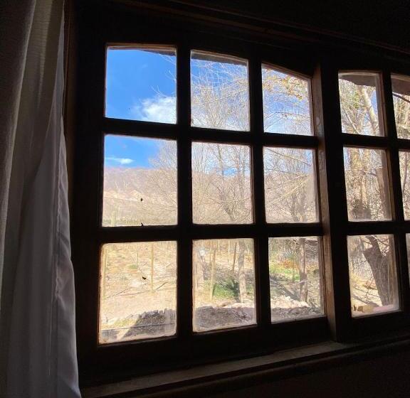 클래식 4인 룸, Hosteria Castillos De Huichaira