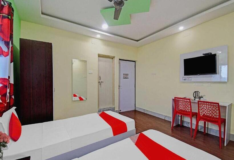 غرفة كلاسيكية ثلاثية, Flagship Hotel Greenmoods