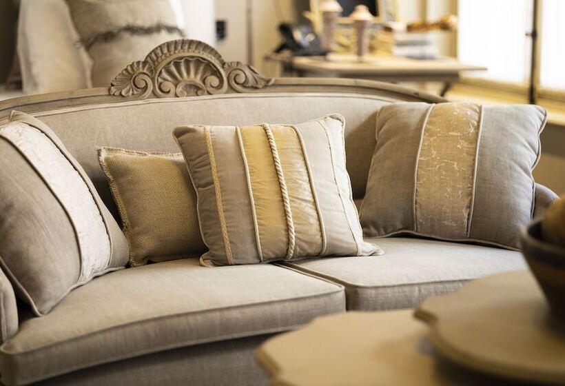 주니어 스위트, Cobergher