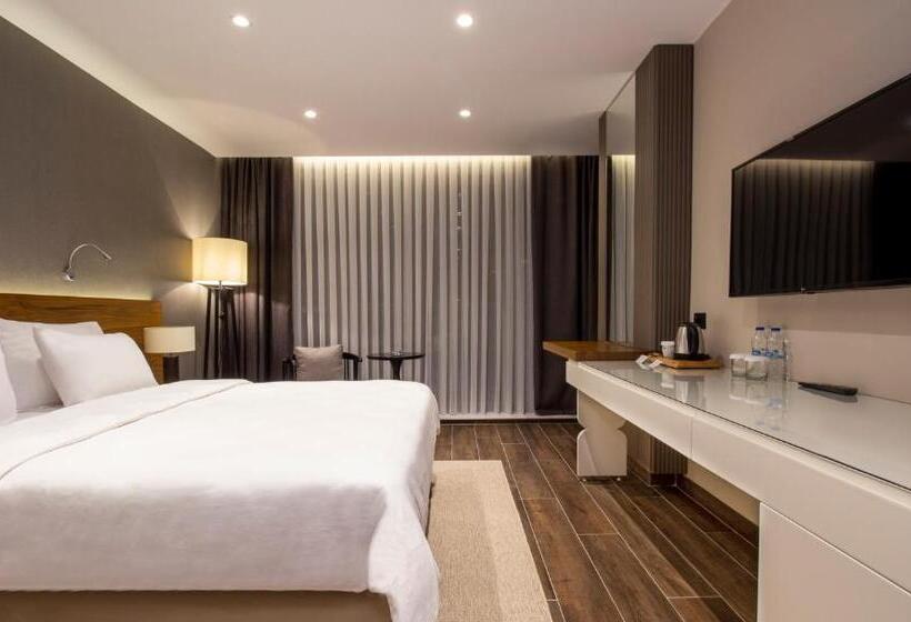 اتاق لوکس با تخت بزرگ, Elite World Comfy Samsun Atakum