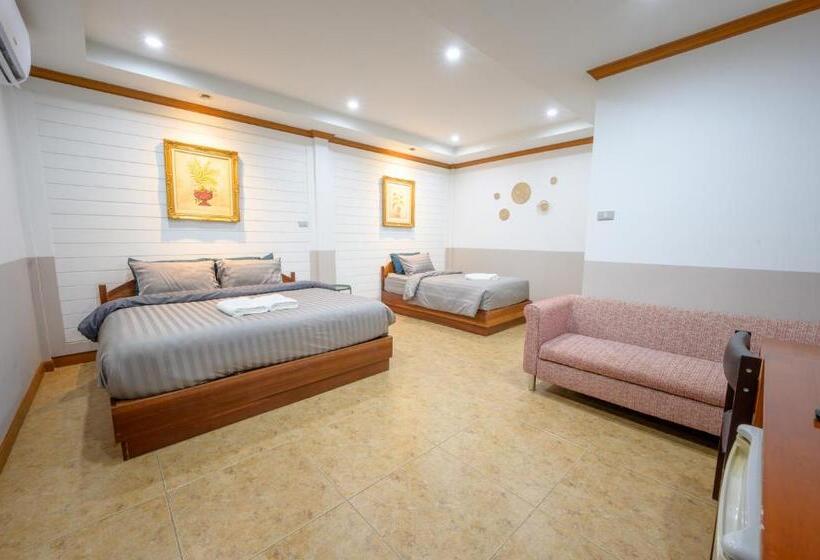 Трехместный Номер Стандарт с Балконом, Halo Sea Koh Larn