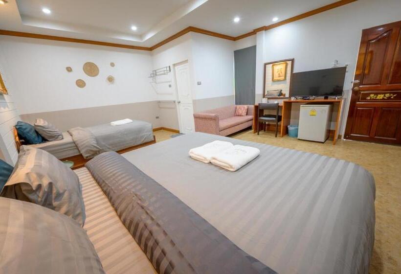 Трехместный Номер Стандарт с Балконом, Halo Sea Koh Larn